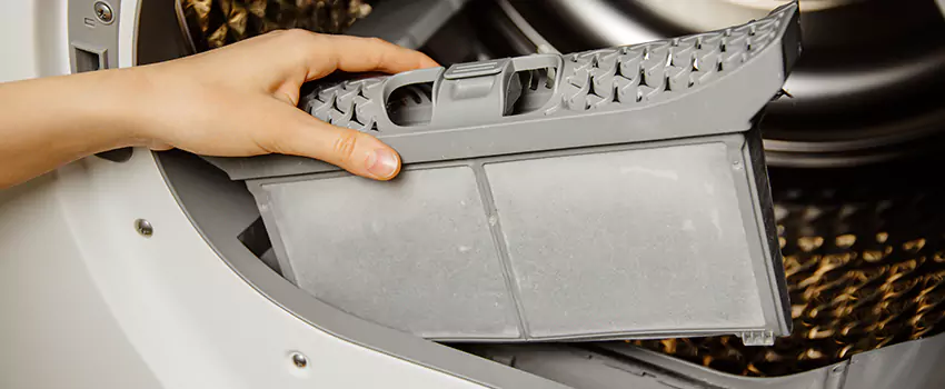 Signs Of A Clogged Dryer Lint Trap in Lakeside, California